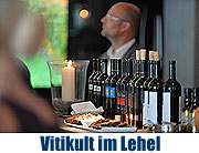Vitikult: Sommer in ROT – WEIN-KUNST im Lehel. Österreichische Rotweinkunst lädt zur kulinarischen Reise durch den beliebten Münchner Stadtteil 